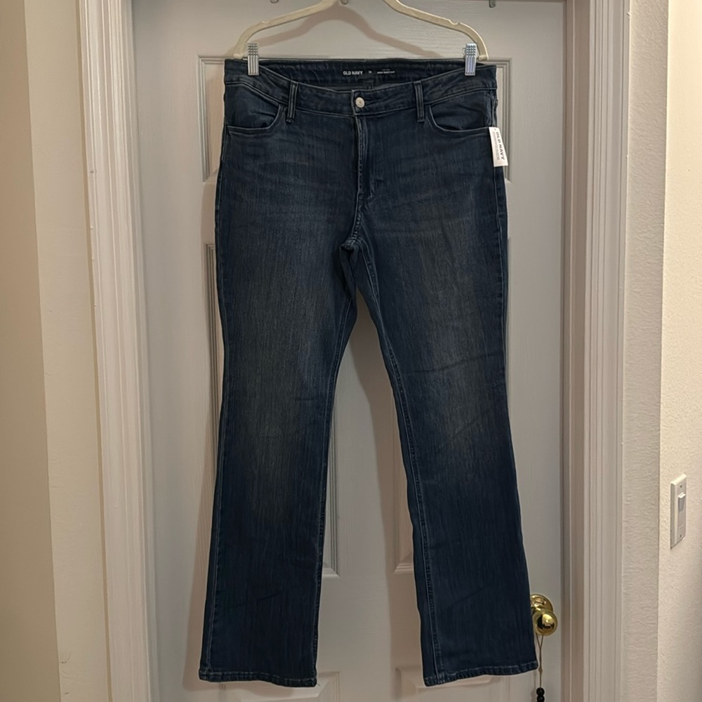 Old Navy Mid Rise Stretch Boot Cut Jean